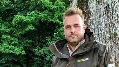 Bild: Naturpark Hirschwald
Christian Rudolf ist Ranger im Naturpark Hirschwald. Er gibt Tipps, wie sich Spaziergänger verhalten sollten, wenn sie sich im Wald verlaufen.