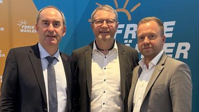 Bild: Christoph Hollender
FW-Spitzenkandidat Hubert Aiwanger, Hans Martin Grötsch und MdL Bernhard Heinisch.