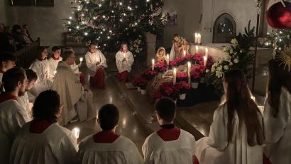 Bild: aub
Dem Zauber von Weihnachten in der Nabburger Pfarrkirche kann sich kaum ein Gläubiger entziehen.