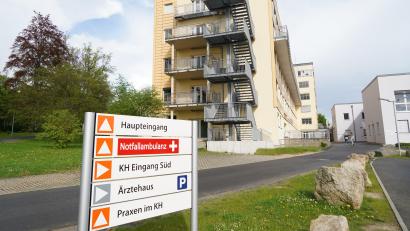 Archivbild: kaz
Das Krankenhaus Tirschenreuth wird wieder Baustelle. Die Pläne für den Umbau sind jetzt beim Landratsamt in Tirschenreuth eingereicht worden.