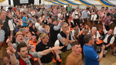 Archivbild: jr
So sah es beim "Fest der Blasmusik" in Bad Neualbenreuth vor zwei Jahren aus, mit einer ähnlichen Stimmung ist auch heuer zu rechnen. Zumal alle Tickets bereits ausverkauft sind.