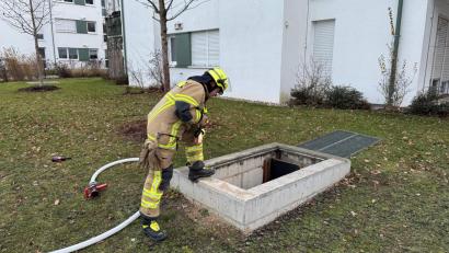 Bild: Christoph Tresch/Berufsfeuerwehr Regensburg
Die Berufsfeuerwehr Regensburg nach am Nachmittag eine starke Rauchentwicklung wahr.
