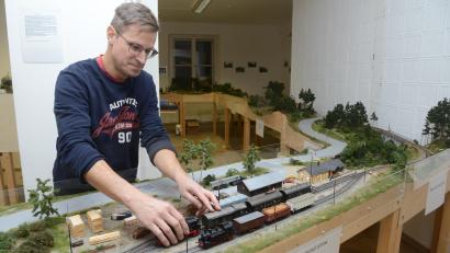 Bild: bey
Die Bahnstrecke des "Eslarner Bockls" geht jetzt im Modell über den früheren Bahnhof Lohma hinaus bis nach Waidhaus.