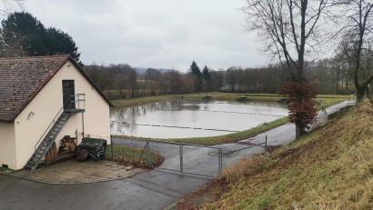 Bild: amö
In Winklarn steht die Sanierung der Kläranlage an. Gefordert werden von der Gemeinde rechtzeitige Informationen, da sich Bürger und Betriebe auf Zahlungen einstellen müssen.