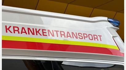 Bild: Matthias Röder/dpa
Ein kleiner Junge hat bei einem Unfall auf einem Bauernhof in Österreich einen Arm verloren. (Archivbild)