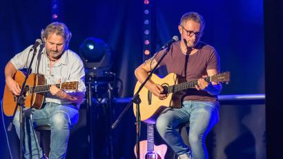 Bild: Good Concert GmbH/exb
Das Simon and Garfunkel Tribute Duo tritt am 26. Januar in der Schwarzachtalhalle in Neunburg auf.