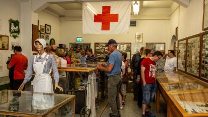 Archivbild: Hans Bernreuther
Auch der Sanitätsdienst im Ersten und Zweiter Weltkrieg, damals benutzte Geräte und Ausstattung aus einem Feldlazarett, ist Thema in der Militärhistorischen Sammlung Garnison Amberg.