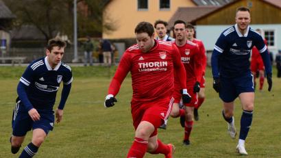 Archivbild: ham
Bastian Lobinger trainiert und stürmt ab kommender Spielzeit beim FC Wernberg.