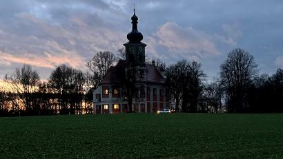 Bild: Gabi Schönberger
Sankt Quirin ist am Heiligen Abend um Mitternacht Schauplatz einer besonderen Christmette.