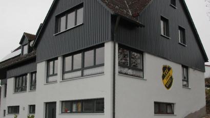 Bild: kro
Die Außenfassade des Sportheims des TSV 1960 Kastl wurde in Eigenleistung schon erneuert.