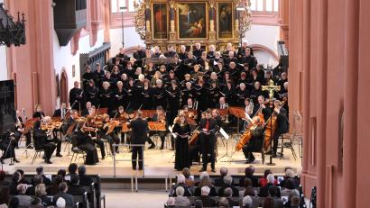 Bild: Stadtkantorei Bayreuth/exb
Die Stadtkantorei Bayreuth, die Neue Nürnberger Ratsmusik und Solisten führen eine Lukas-Passion, zusammengestellt aus Werken von Bach, auf.
