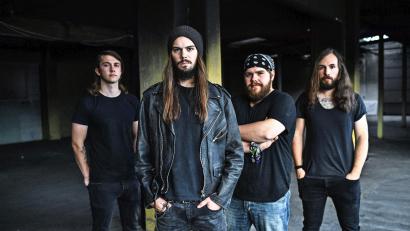 Archivbild:  Florian Miedl/fph
Die Metal-Band "Melodramatic Fools" aus Marktredwitz und Röslau eröffnet am Freitag, 2. Mai, den Metal-Tag beim Schaffnerlos.