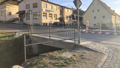 Archivbild: wro
Die Netzbachbrücke in Falkenberg muss neu gebaut werden.
