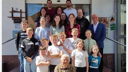 Bild: Nicole Schwaiger/exb
Elisabeth Herdegen feiert mit ihrer großen Familie Geburtstag im Hotel Wolfringmühle.
