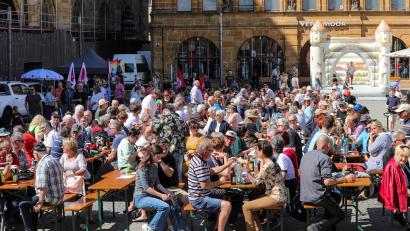 Bild: Wolfgang Steinbacher
Zum zweiten Mal nach 2024 fand die Maikundgebung in Amberg nicht mehr auf dem kleineren Schrannenplatz, sondern auf dem Marktplatz statt.