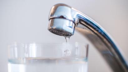 Symbolbild: Lino Mirgeler
In Weiden muss die Wasserhauptleitung an der Albert-Einstein-Straße erneuert werden.