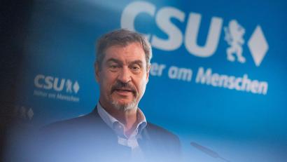 Bild: Peter Kneffel/dpa
Söder hält AfD-Einstufung als rechtsextremistisch für einen finalen Weckruf (Archivbild).