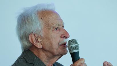 Bild: Wolfgang Steinbacher
Ernst Grube ist lebender Zeitzeuge des Holocaust. Am Dienstagabend war er zu Gast im Rathaussaal in Sulzbach-Rosenberg.