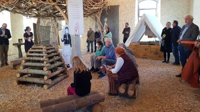Bild: Birgit Höcherl/exb
Bis 9. September kann im Centrum Bavaria Bohemia eine Ausstellung über die Pfadfinderbewegung in Deutschland und Tschechien besichtigt werden.