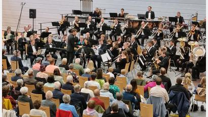 Bild: Akexandra Oppitz/exb
Auch in diesem Jahr gastiert die Bläserphilharmonie Regensburg in Nittenau.