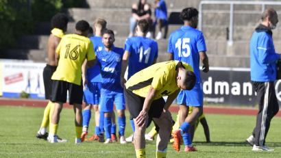 Bild: Hubert Ziegler
Frust pur: der FC Amberg ist bereits am vorletzten Spieltag abgestiegen.