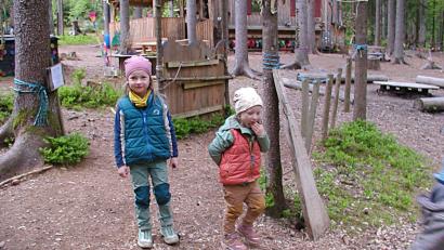Bild: ld
Großer Wohlfühlbereich im Waldkindergarten der Gemeinde Kulmain.