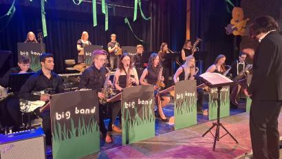 Bild: jua
Die Bigband der Schule steht im Mittelpunkt der "Jazz-Safari".