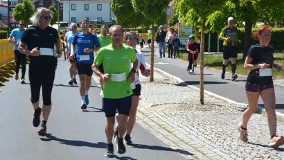Bild: jr
Beim Inklusionslauf durch Mitterteich war die Strecke vier Stunden lang für die Teilnehmer gesperrt.