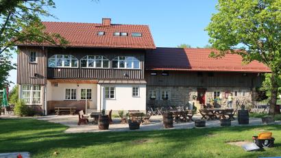 Bild: bsc
Die Standortentscheidung für das Naturparkzentrum steht. Beim Marktredwitzer Haus bei Hohenhard soll es realisiert werden.