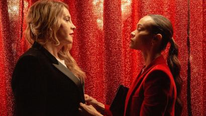 Bild: -/Neue Visionen Filmverleih, Wild Bunch Germany /dpa
Karla Sofía Gascón (links) als Emilia Pérez und Zoe Saldana als Rita sind in dem mehrfach ausgezeichneten Film "Emilia Perez" im 100. Film der Weidener Filmgespräche am 22. Januar im Neue Welt Kino in Weiden zu sehen.