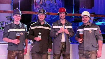 Bild: whü
Die "Feierhaislboum" wollen den Besuchern am Samstagabend einheizen.