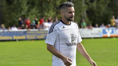 Archivbild: Hubert Ziegler
Christian Ringler und seine Spieler vom 1. FC Neukirchen haben als bester Kreisklassen-Dritter noch eine Aufstiegschance. Am Samstag geht es im ersten Relegationsspiel gegen den SC Kirchenthumbach.
