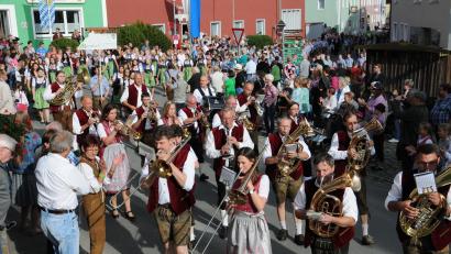 Archivbild: Peter Garreiss [gi] (moosbach@garpe.de)
Beim Heimatfest 2017 in Moosbach war viel los.