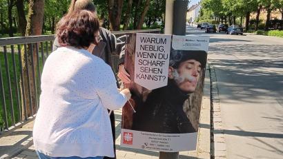 Bild: Eva Vitzthum/exb
Die Caritas Weiden startet eine Plakataktion gegen Sucht