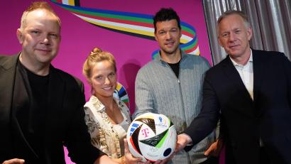 Bild: Marcus Brandt/dpa
MagentaTV, ein Streaming-Angebot der Telekom, hat seine Pläne für die Uefa Euro 2024 sowie Moderatoren und Experten vorgestellt.