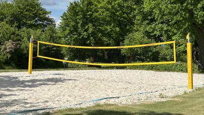 Bild: Stefanie Gradl
Das bestehende Beachvolleyballfeld im Vilsecker Freibad könne man sich als Alternative für einen neuen, weiteren Standort vorstellen, wenn man eine Lösung für einen freien Zugang auch außerhalb der Öffnungszeiten findet.