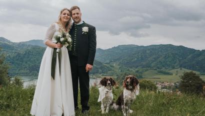Bild: Chris Eberhardt/chriseberhardt.de/exb
Sabrina Bittner aus Friedenfels und Tom Seitz aus Dürn/Breitenbrunn im Altmühltal gaben sich am Schliersee das Jawort.