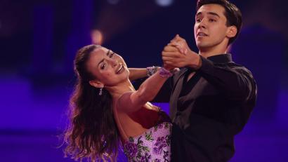 Bild: Rolf Vennenbernd/dpa
Neuer Dancing Sta: Diego Pooth mit seiner Tanzpartnerin Ekaterina Leonova.