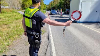 Symbolbild: Bundespolizei
Bei einer Grenzkontrolle in Waldsassen ist ein gesuchter Mann festgenommen worden.