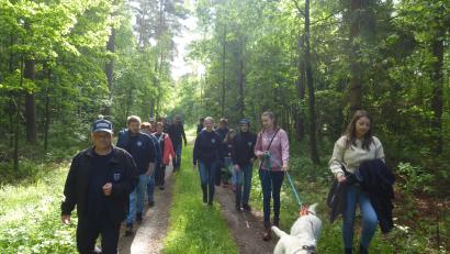 Bild: bk
Die Wanderung durch den Wald genoss auch die Gruppe der Marktfeuerwehr.