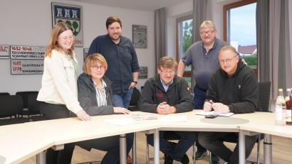 Bild: fvo
Der Lenkungsausschuss (von links): Hannah Reil, Andrea Götz, Felix Griesbach, Josef Pflaum senior, Hans-Peter Reil und Thomas Bergmann. Nicht im Bild: Manuela Grünauer und Annika Pankotsch.