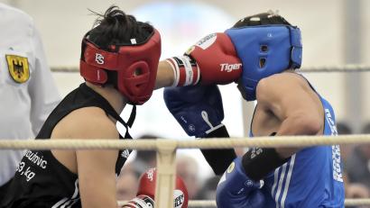 Archivbild: Hubert Ziegler
Traditionell finden auf der Amberger Dult wieder Boxkämpfe des BC Amberg statt.