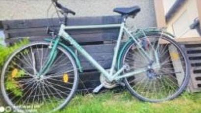 Bild: Polizeiinspektion Schwandorf/exb
Ein 71-jähriger Mann meldet den Diebstahl seines Fahrrads in Schwandorf.