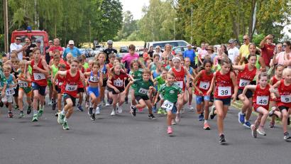 Archivbild: Gebert
Start der Kinder beim Plößberger Weiherlauf 2024.