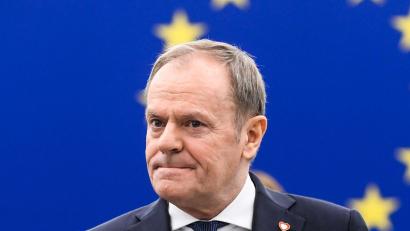 Bild: Pascal Bastien/AP/dpa
Polens Regierungschef Donald Tusk ist nach der Niederlage seines Kandidaten bei der Präsidentenwahl unter Druck. (Archivbild)