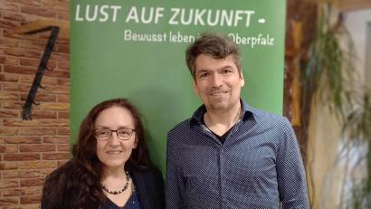 Bild: Sonja Reichold
Das Spitzen-Duo der Landkreis-Grünen für die Kreistagswahl im März 2026: die Kreissprecher Anne Droste und Harald Neumann.