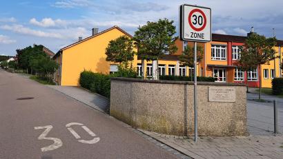 Bild: Hirsch
So wie die Heidestraße sollen in Steinberg am See alle Wohnstraßen als "Tempo-30-Zonen" ausgewiesen werden.