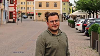 Bild: Jürgen Masching
Felix Müller auf dem Auerbacher Marktplatz.
