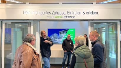 Bild: exb
Im neugestalteten Smart-Home-Erlebnisraum konnten die Besucher live die Vorteile eines intelligenten Zuhauses erleben.
