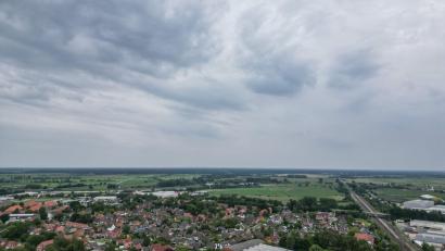 Bild: Lars Penning/dpa
Der Deutsche Wetterdienst hat bundesweit alle bestehenden Unwetterwarnungen vor schweren Gewittern aufgehoben.